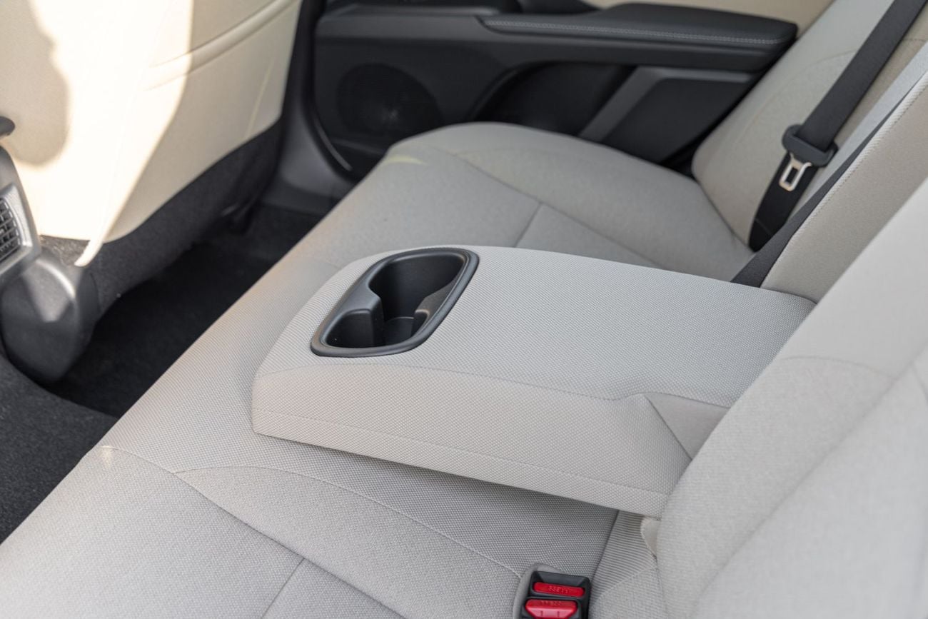 Toyota Camry Toyota Camry LE 2.5 L | Hybrid | Black | Panoramic Sunroof | 1 Electric Chair | 2026 GCC Specs
