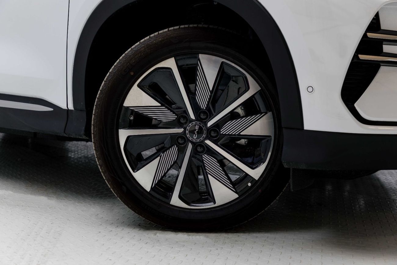 بي واي دي سونغ بلس ID Flagship - White Inside Beige & Grey | Export Only