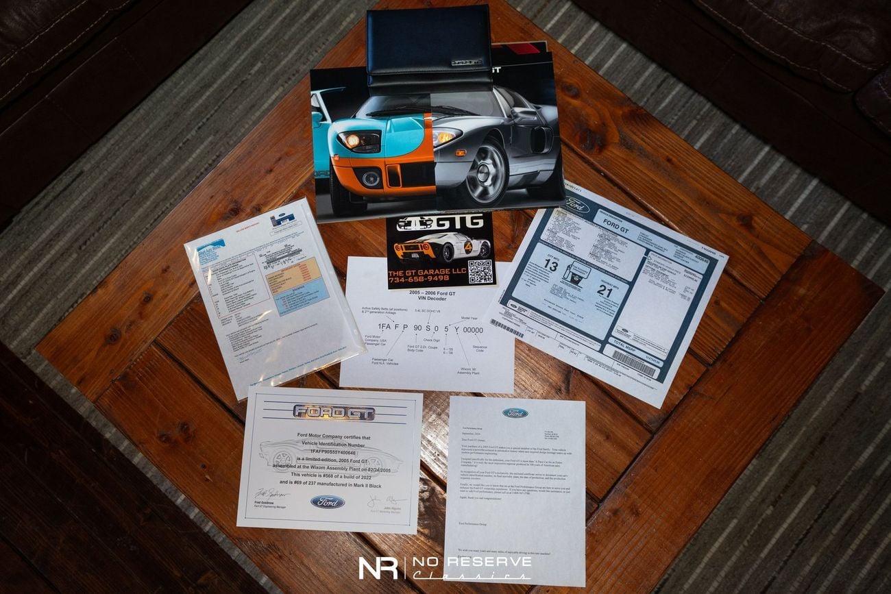 Ford GT Rare 1 of 14 Stripe Delete