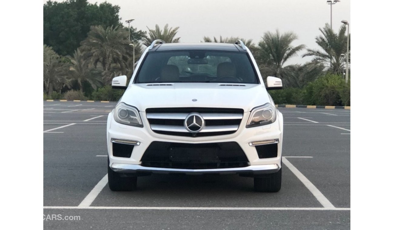 Mercedes-Benz GL 500 MERCEDES BENZ GL500 MODEL 2015 GCC CAR PERFECT CONDITION INSIDE AND OUTSIDE FULL OPTION PANORAMIC RO