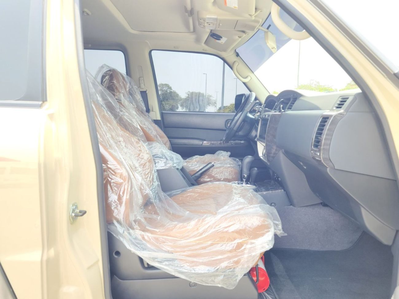 Nissan Patrol Super Safari 2-Doors | Automatic | Slightly Used | Under Official Dealer Warranty | Full Option