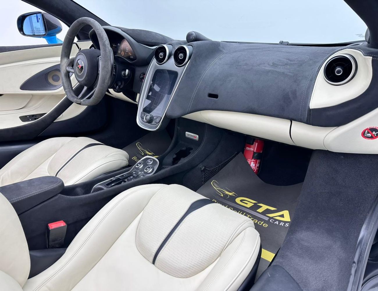 McLaren 570S 2018 McLaren 570s Spider, 3.8TC V8 RWD, 562bhp 600Nm Torque, 7 Speed Dual-Clutch Auto Gearbox.