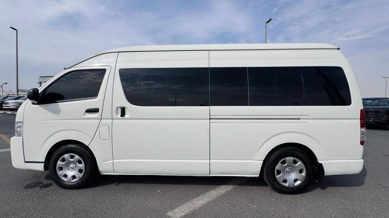 تويوتا هاياس PREMIUM CONDITION | RHD | 3.0L DIESEL ENGINE | 2017 | AUTOMATIC TRANSMISSION | 16 SEATERS