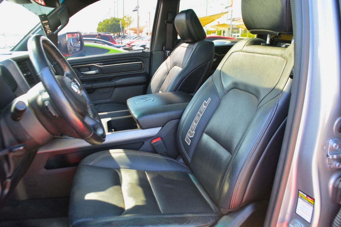 رام 1500 Rebel 5.7L Crew Cab Utility (5 Seater)
