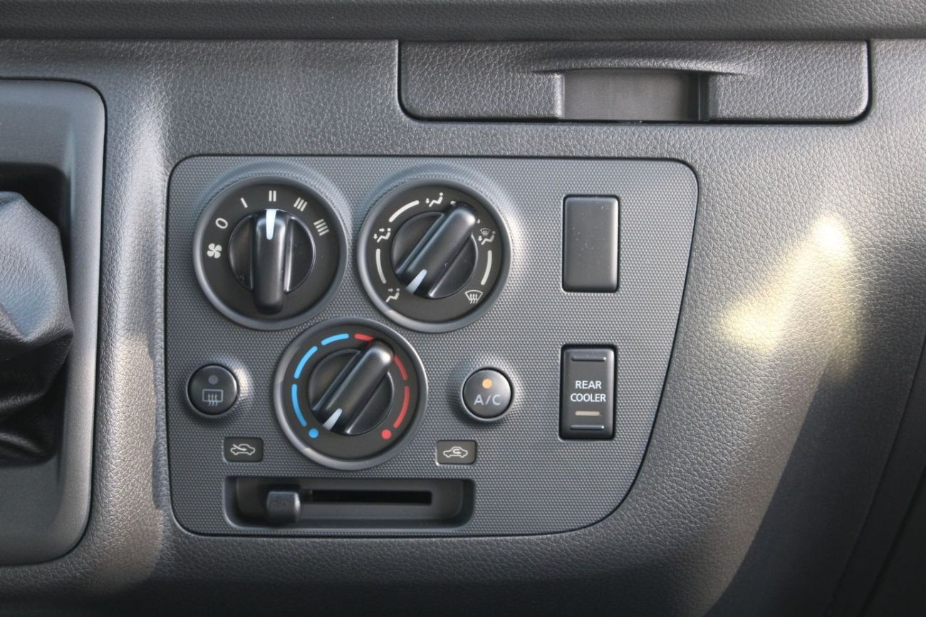 Nissan Urvan LHD - NISSAN URVAN 2.5L DIESEL 15-SEATER HIGH ROOF NARROW BODY DX MANUAL