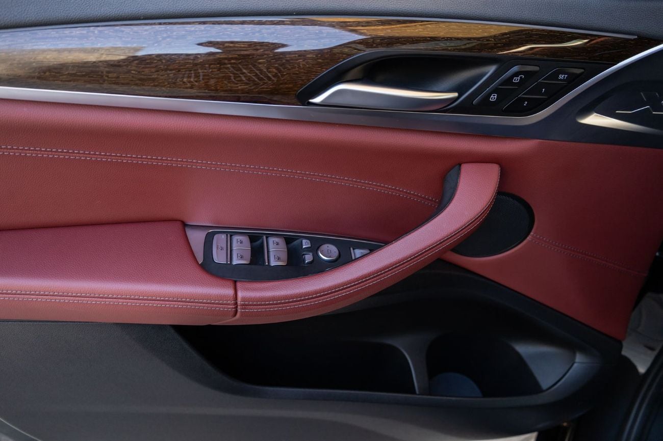 بي أم دبليو X4 xDrive 30i M Sport 2.0L