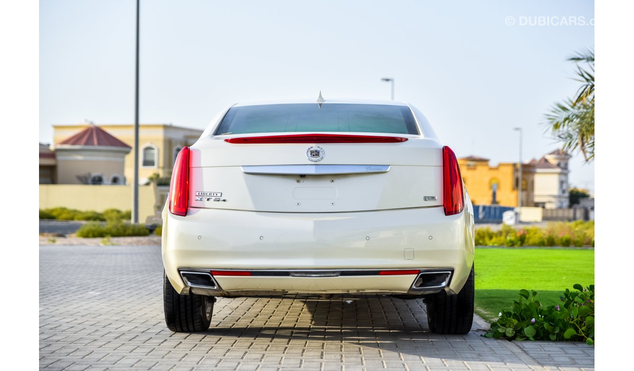 Cadillac XTS 4