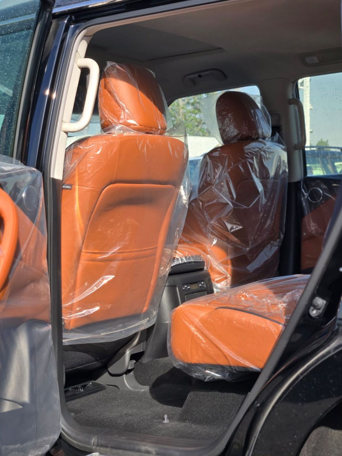 Nissan Patrol LE Platinum City 5.6L Full Option A/T