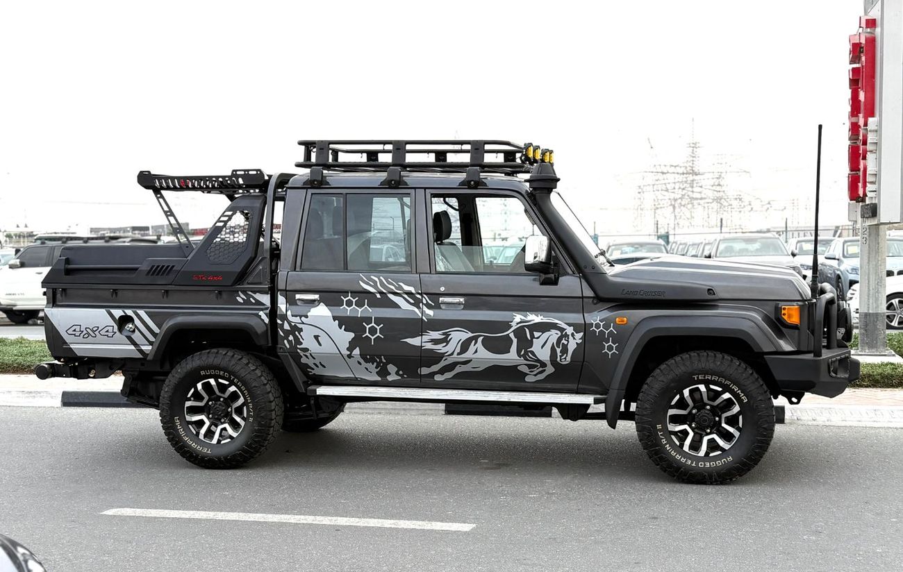 Toyota Land Cruiser Toyota landcruise pickup 2018Model Modified 2024Diesel engine 4.5 1VD colour Grey Transmission Manua