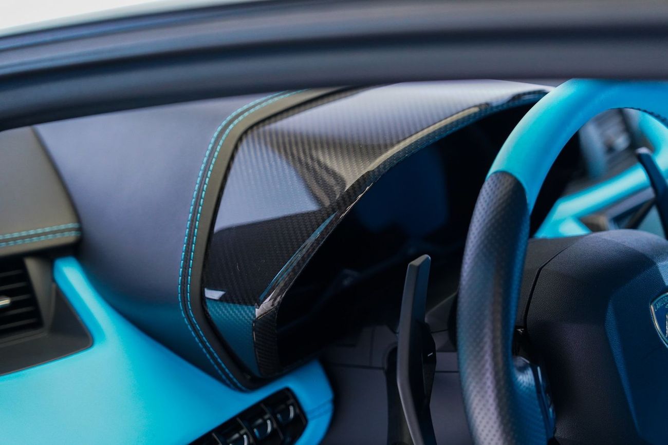 لامبورغيني أفينتادور 6.5L V12