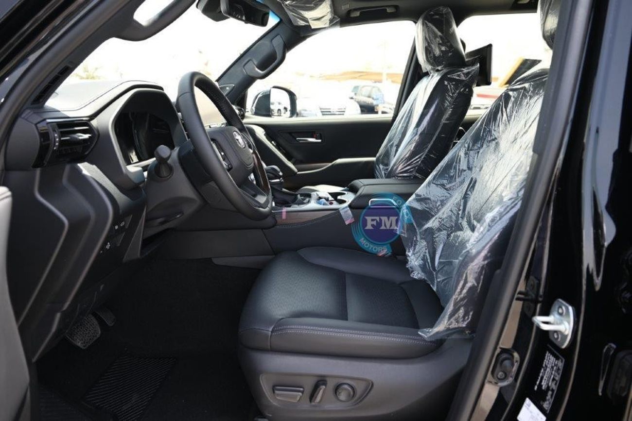 تويوتا لاند كروزر 300 VXR 4.0L Petrol 4WD Automatic