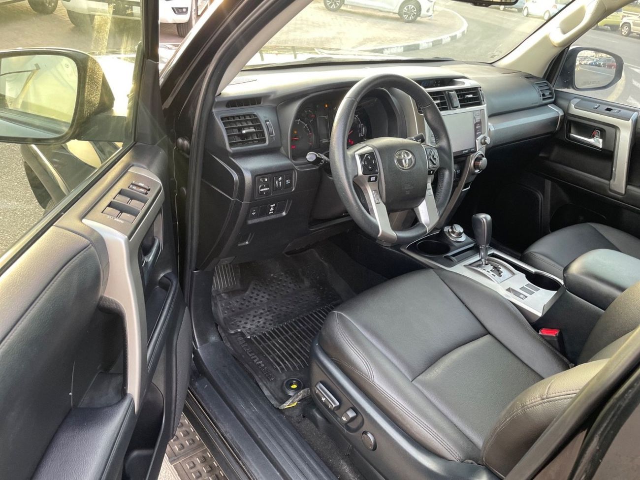 تويوتا Runner4 2021 Toyota 4Runner SR5 – 4x4 AWD – Clean Powerful – Excellent Condition