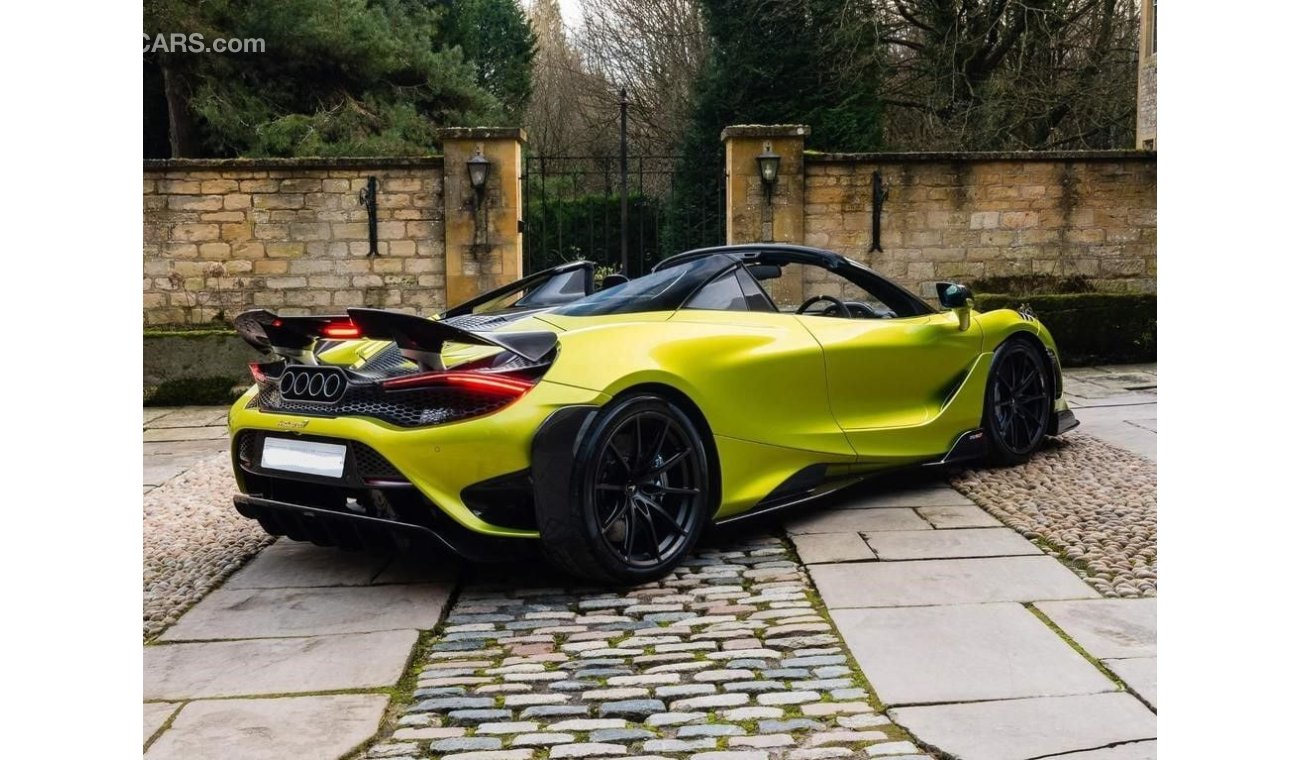 مكلارين 765LT Mclaren 765LT Spider RIGHT HAND DRIVE