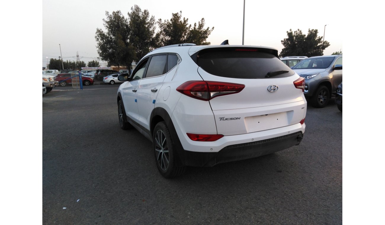 Hyundai Tucson 2017, 2.0L  RADAR SYSTEM TEN AIRBAGS CRUISE CONTROL WIRELESS CHARGER with SPORTS SYSTEM  EXPORT ONLY