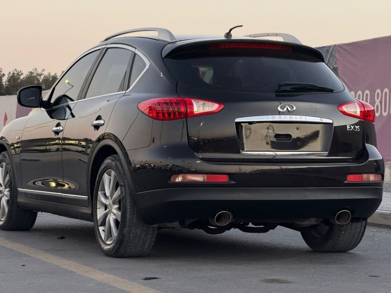 Infiniti EX35 In excellent condition and requires no expense