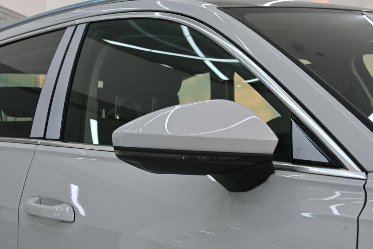 أودي A6 AUDI A6 Avant 2.0L Petrol A/T 45TFSI S-Tronic