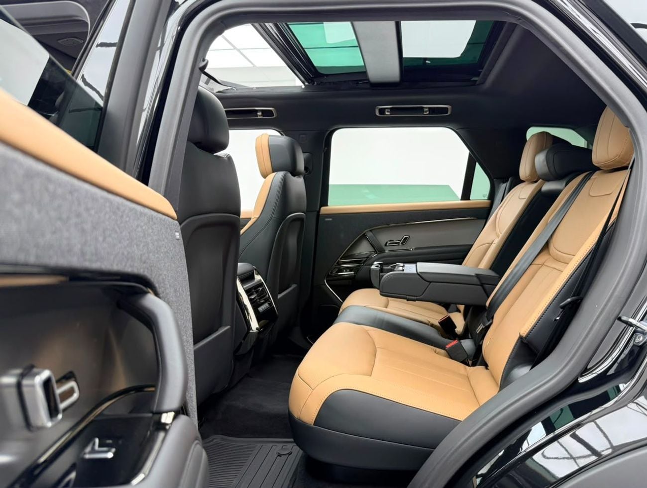 لاند روفر رينج روفر سبورت DYNAMIC SE P530 2025 Rover Sport P530 Dynamic SE, Auto Guard Warranty, Brand New, Canadian Specs.