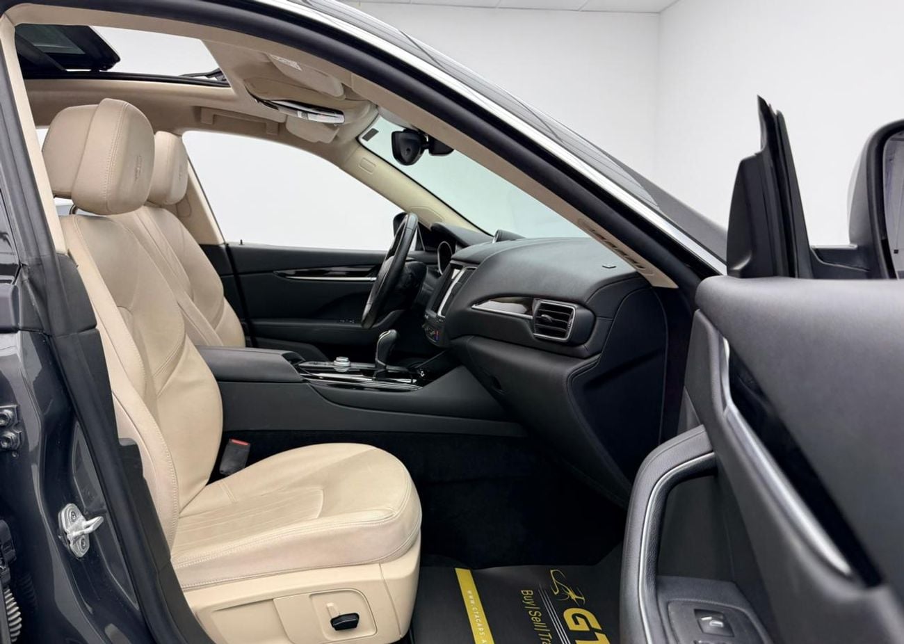 Maserati Levante 2017 Maserati Levante S, Full Maserati Service History, Fully Loaded, Excellent Condition, GCC