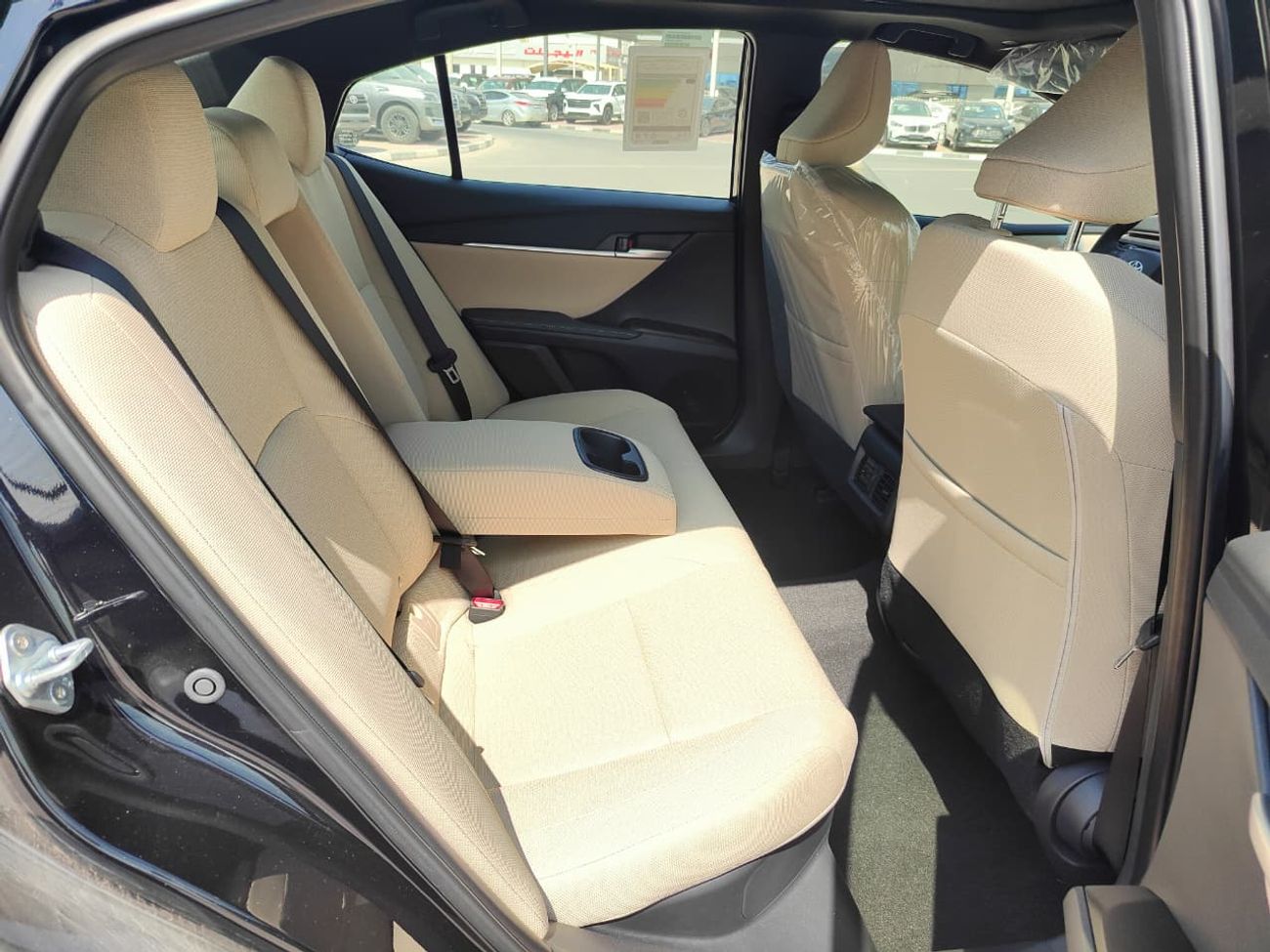 Toyota Camry 2025 Toyota Camry LE with Panoramic Roof 2.5L 4-Cyl Hybrid A/T FWD Export Only