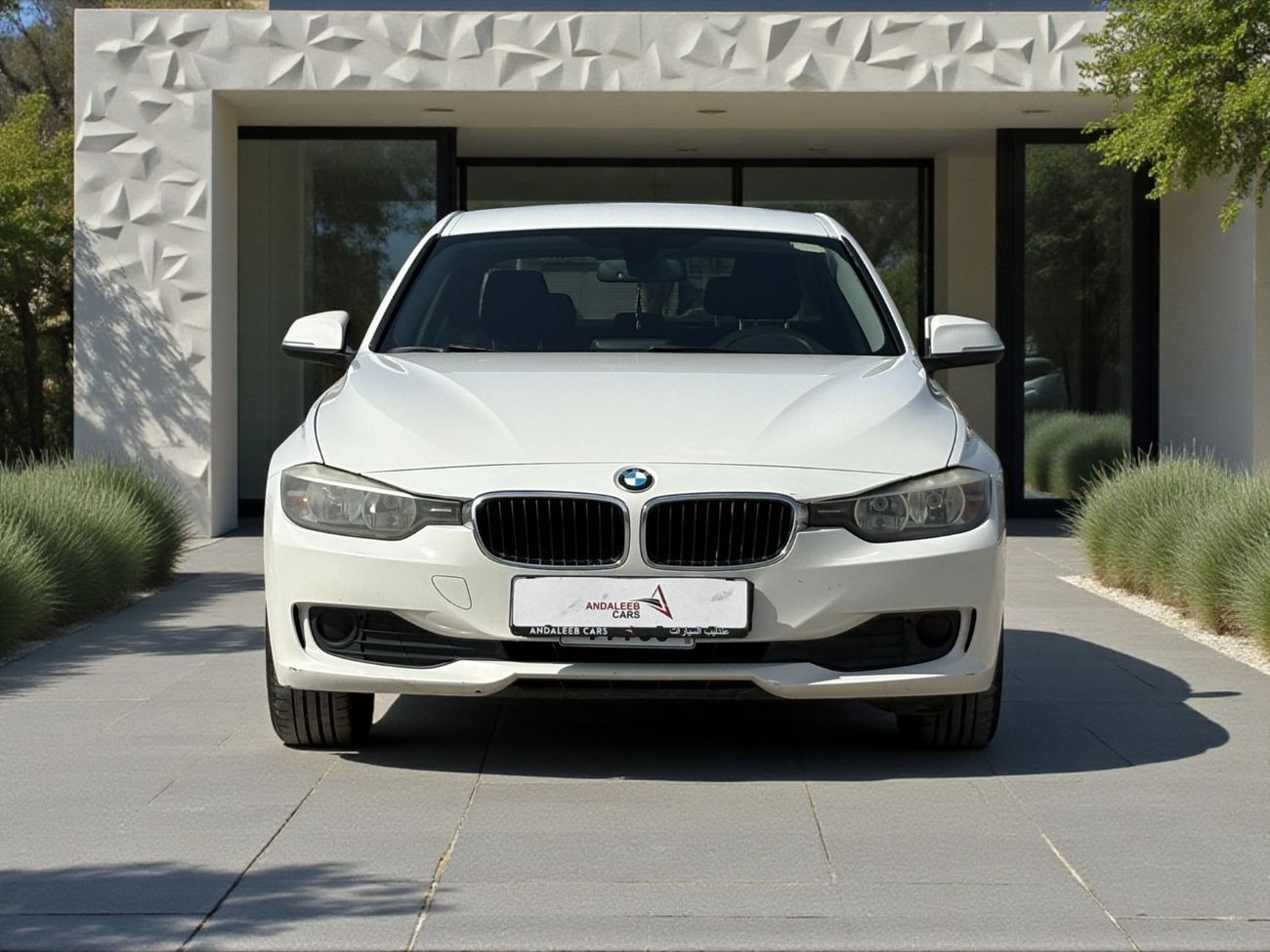 BMW 316i 316i 1.6T A/T | 2015 | GCC SPECS | AED 29,900