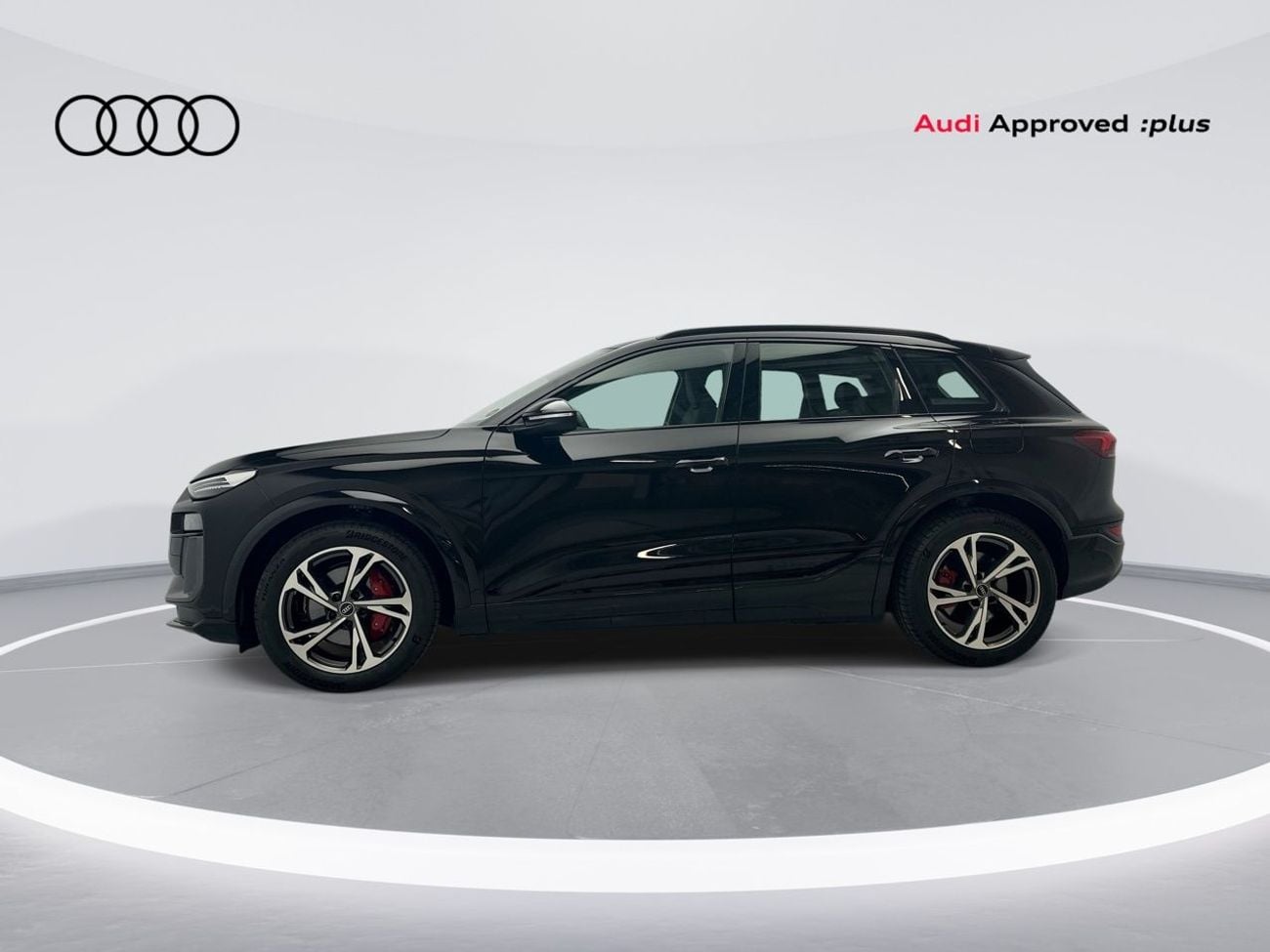 أودي Q6 إيترون Q6 SUV e-tron quattro 387hp (Ref# 012607)