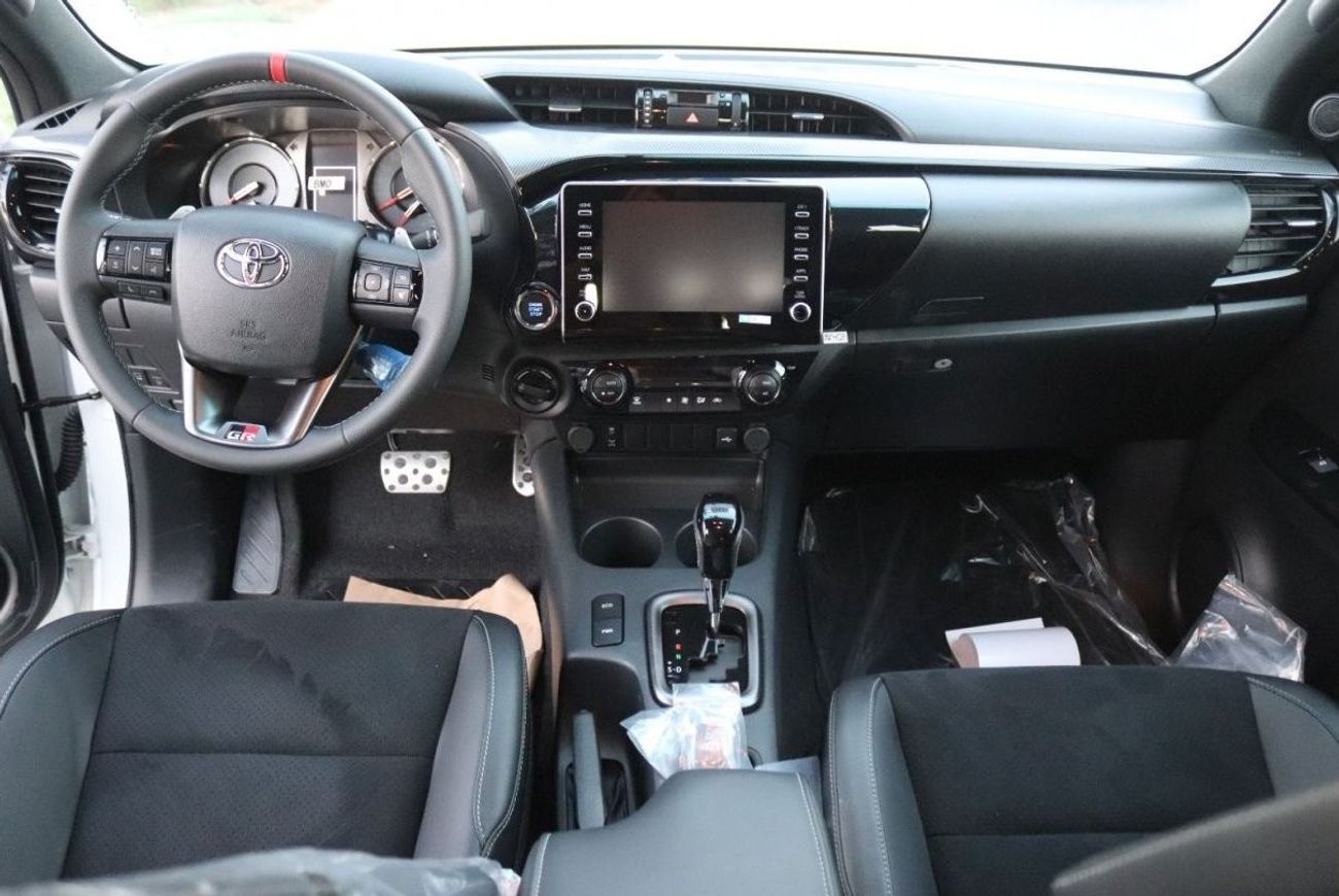 Toyota Hilux GR 4.0, KEYLESS ENTRY, PUSH START, MONITOR, 360 CAMERA, ALLOY WHEELS, MODEL 2025 FOR EXPORT