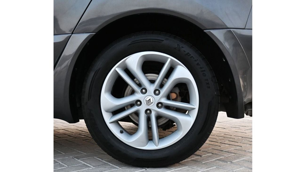 Renault Koleos Renault Koleos 2011 GCC in excellent condition, inside and out