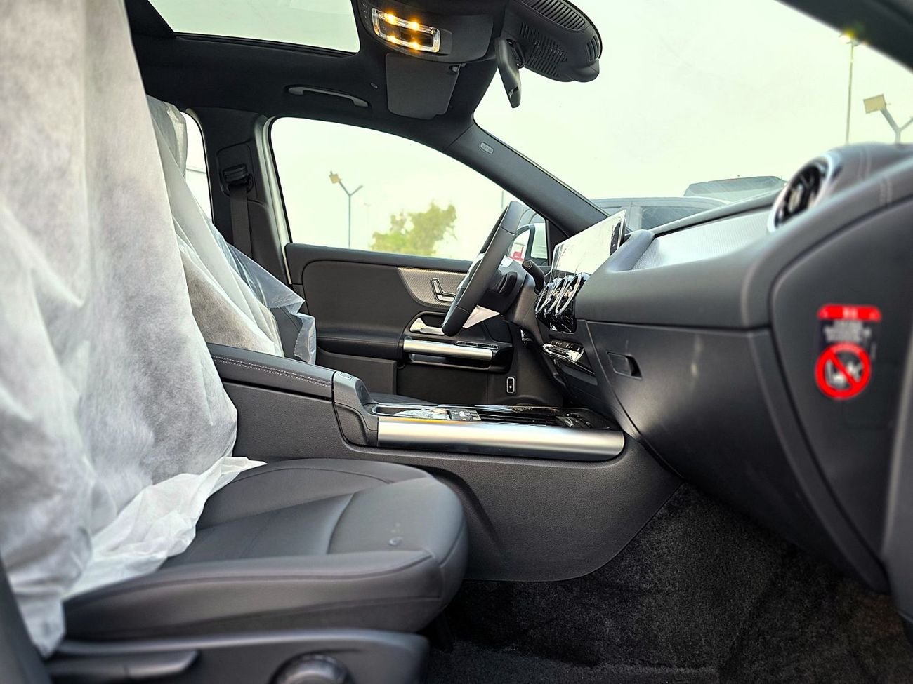 Mercedes-Benz GLA 200 Mercedes GLA200 1.3L Petrol 2025 White color