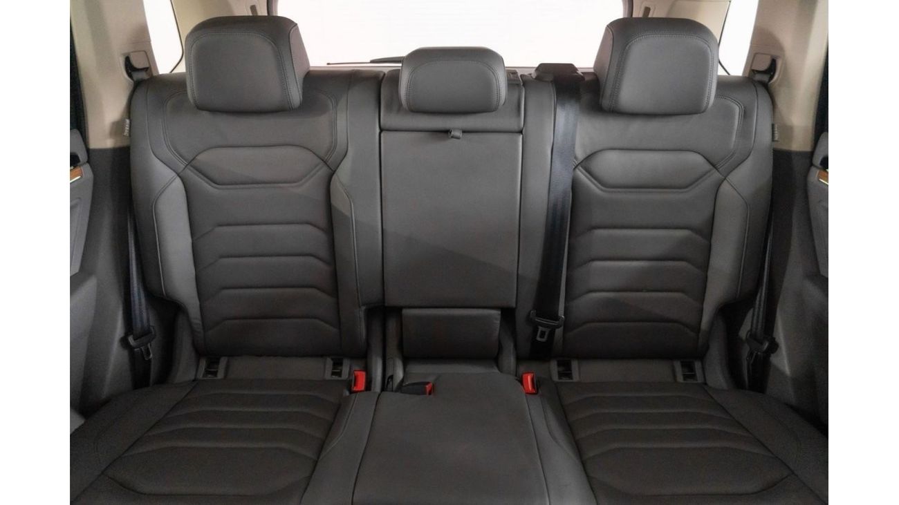 Volkswagen Touareg 2021 Volkswagen Touareg Atmosphere / Full Volkswagen Service History & Volkswagen Warranty