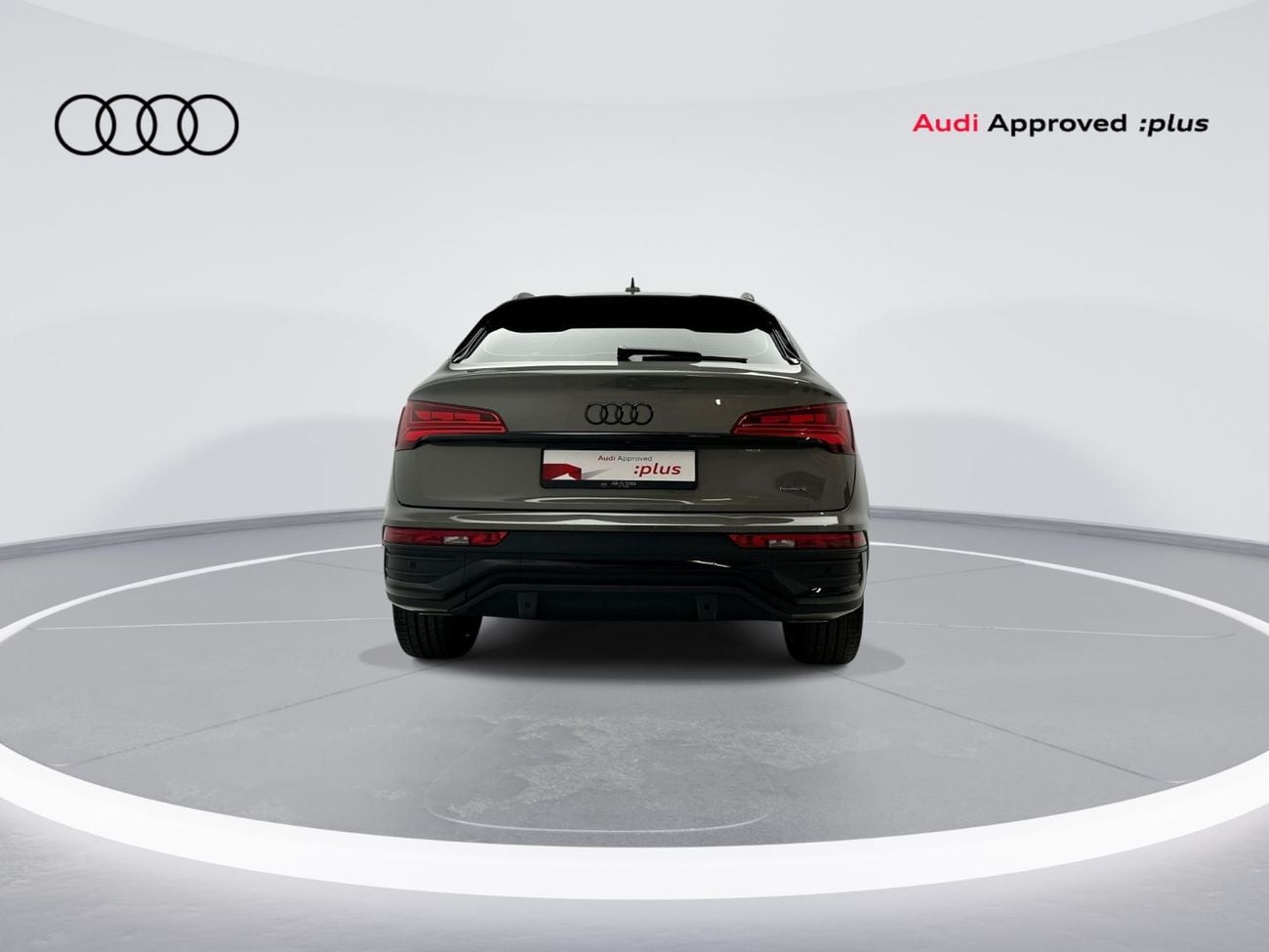 Audi Q5 45 TFSI Quattro S Line 2.0L (252 HP) Q5 Sportback S line 45 TFSI quattro 249hp (Ref# 89770) - EXCLUS