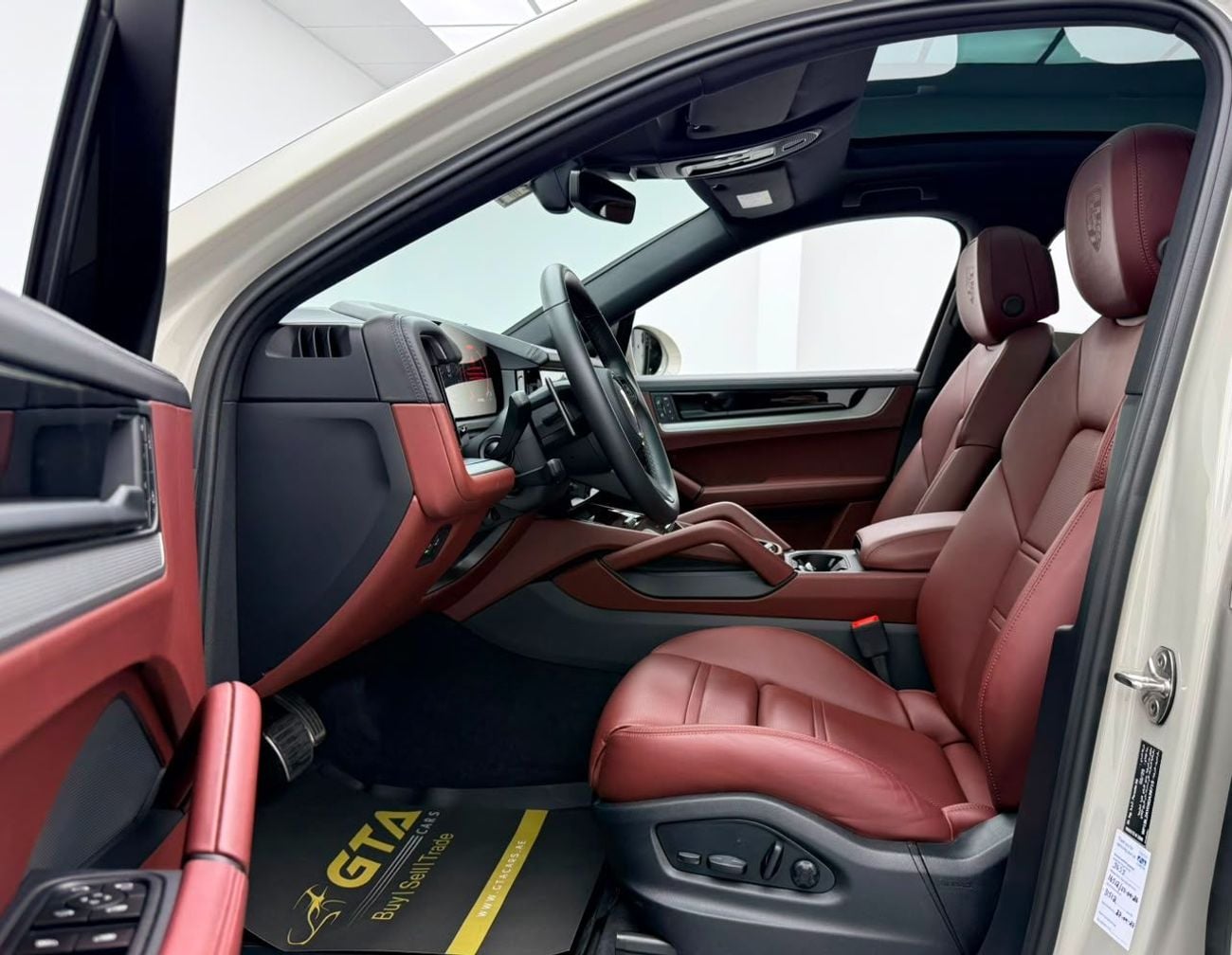 Porsche Cayenne 2025 Porsche Cayenne S, Porsche Warranty+Full Service History, GCC