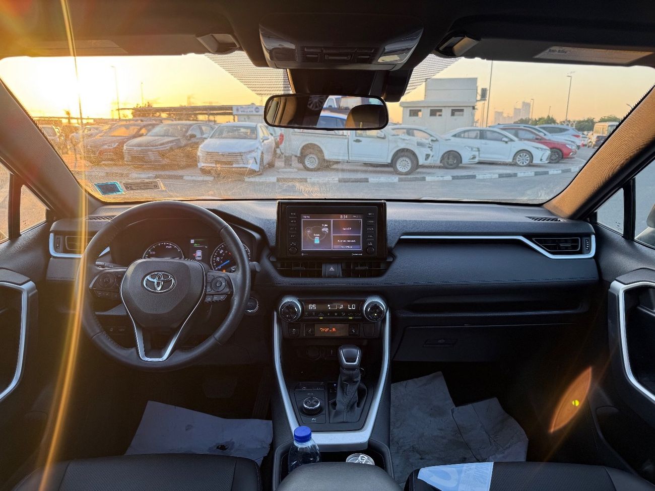 تويوتا راف ٤ 2022 TOYOTA RAV4 SE HYBRID 4x4 FULL OPTIONS IMPORTED FROM USA