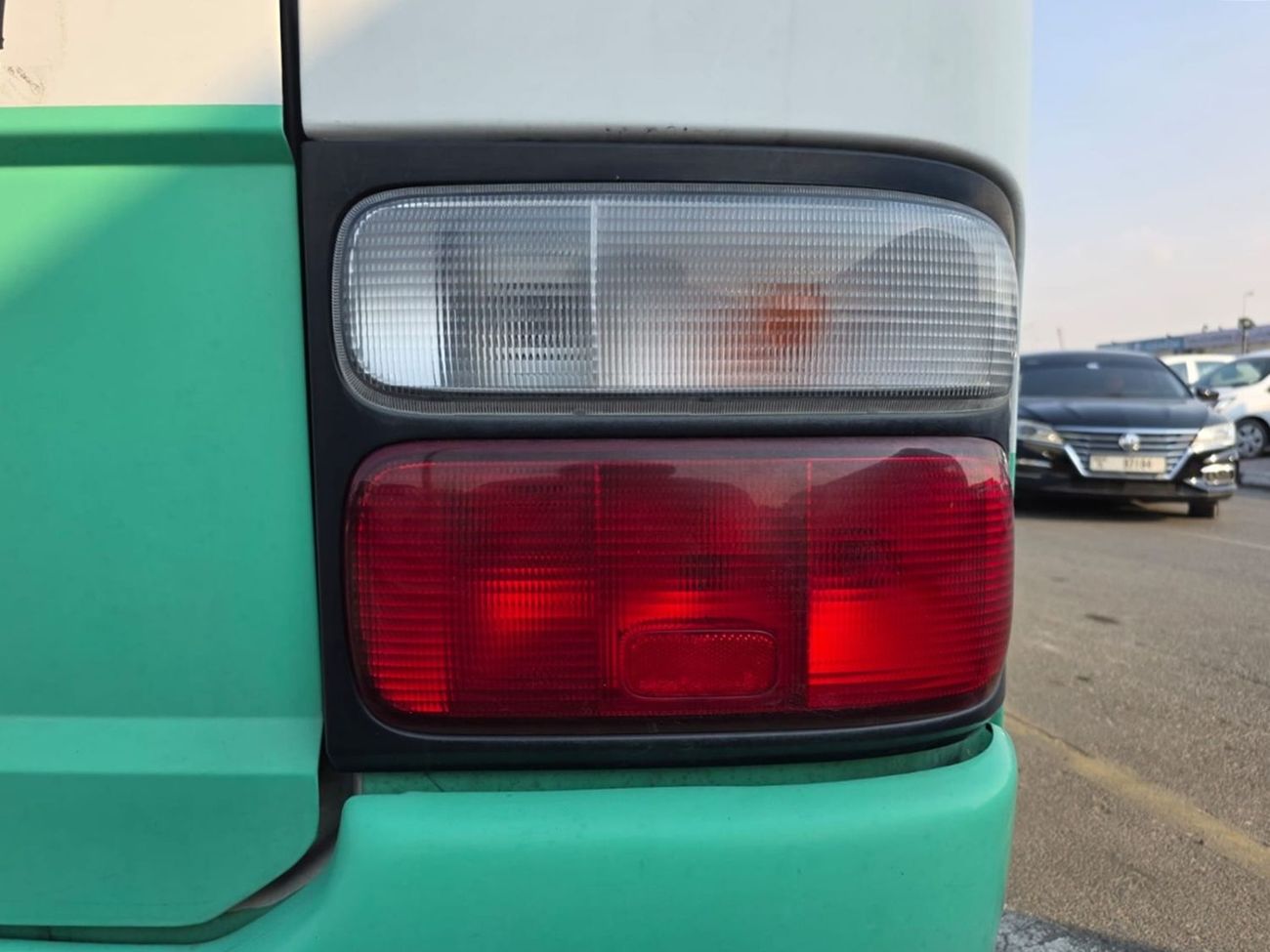 Toyota Coaster TOYOTA COASTER BUS RHD 2003 MODEL 4.2 L DIESEL AUTOMATIC(PM12173)