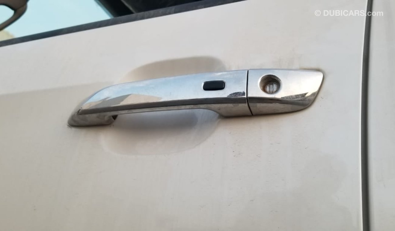 Isuzu DMax pick up Double cabin 4WD A/T 3.0L Diesel white color