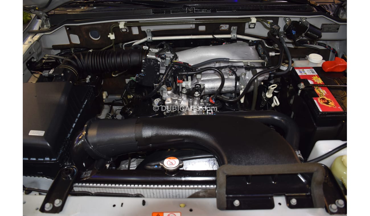 Mitsubishi Pajero GLS V6