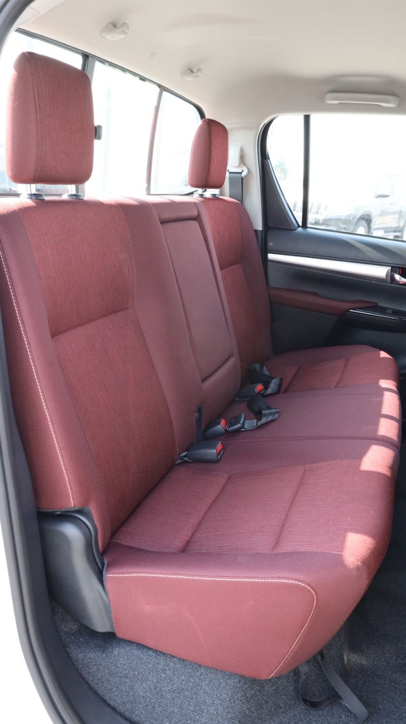 Toyota Hilux Toyota Hilux SR5 2.7L MT