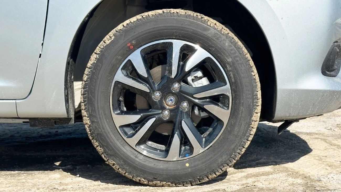 سوزوكي سويفت GLX Suzuki Swift 1.2L CVT 2025 • Petrol • Automatic