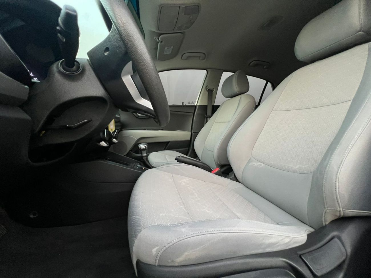 كيا ريو EX 1.4L (100 HP) Sedan