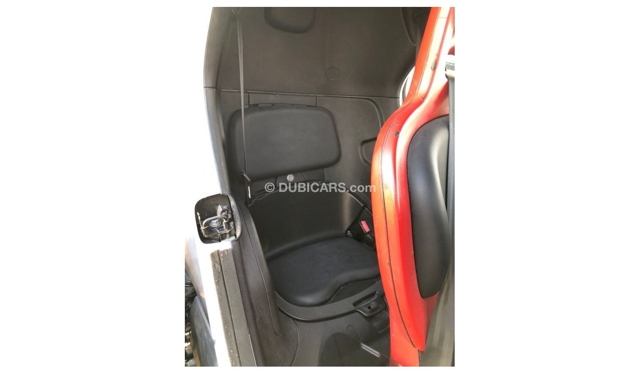 Renault Twizy Std Renault_TWIZY_2018_2017_FULL_ELECTRIC_2SEATS_ELECTRIC