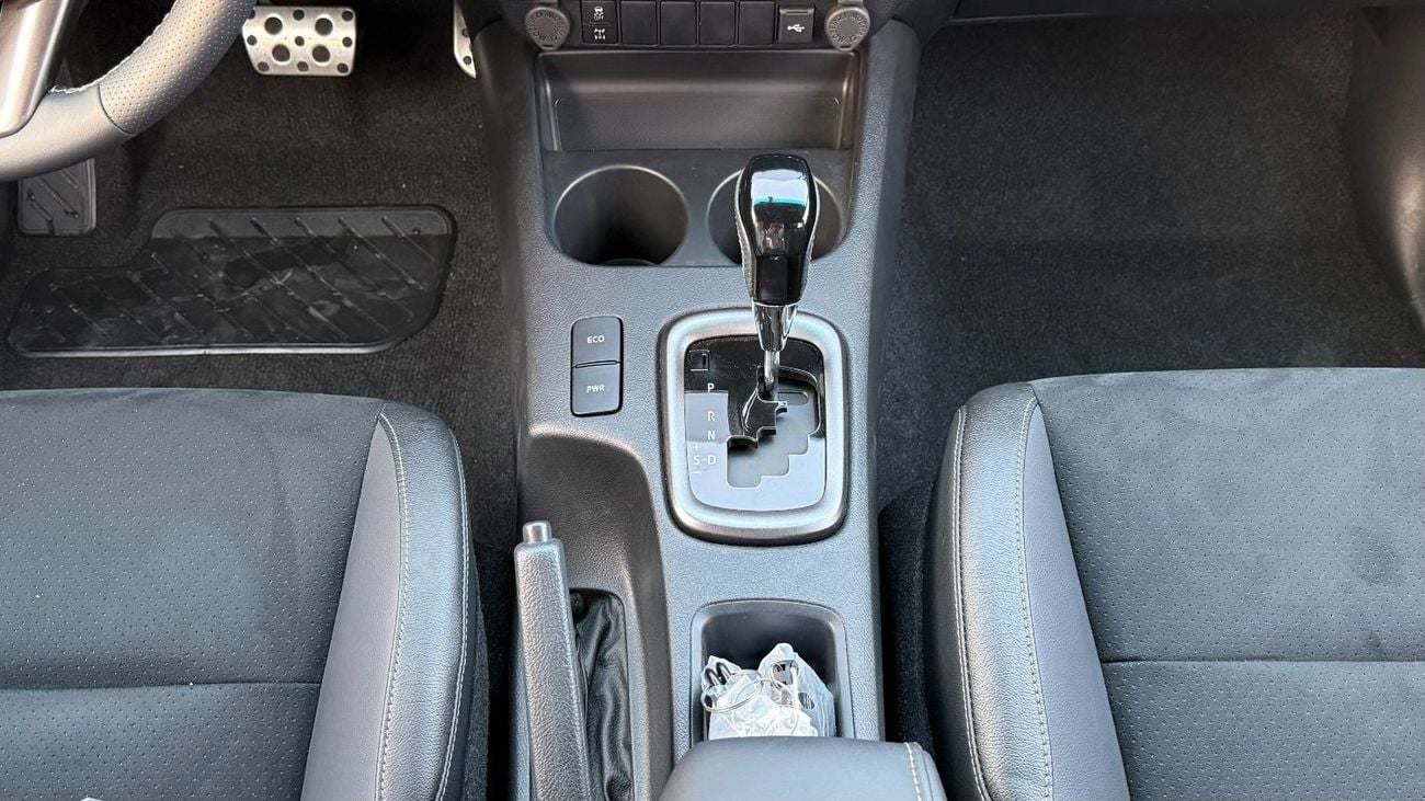 تويوتا هيلوكس GR Sport 4.0L