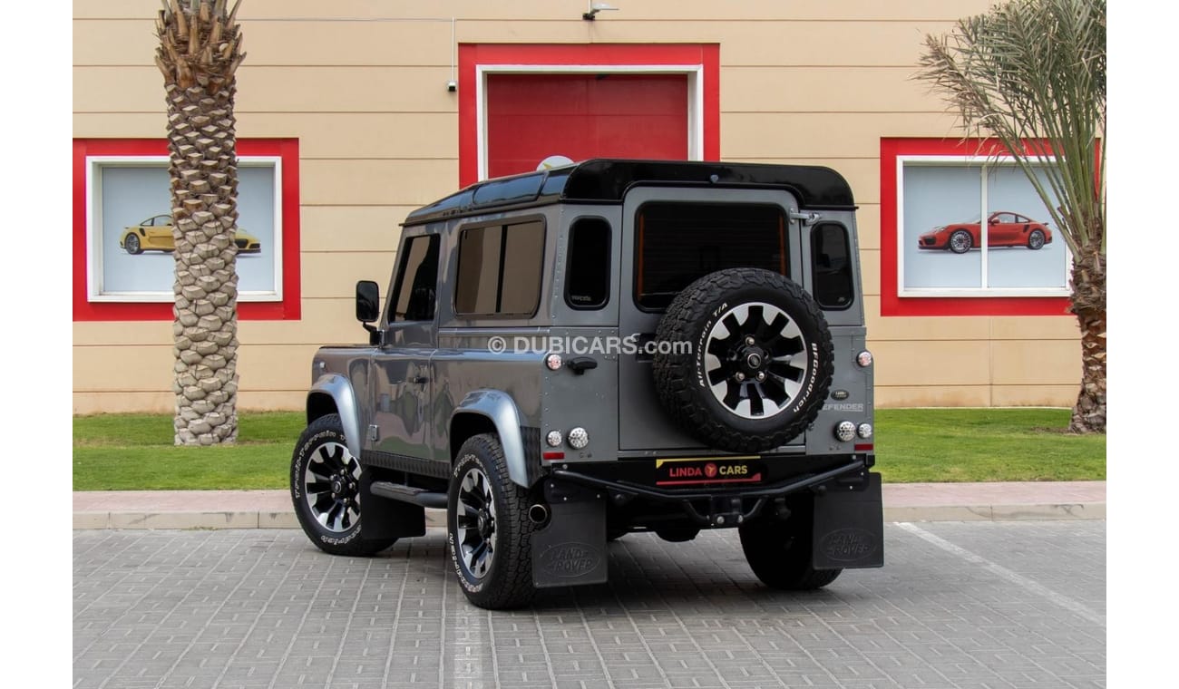 Land Rover Defender