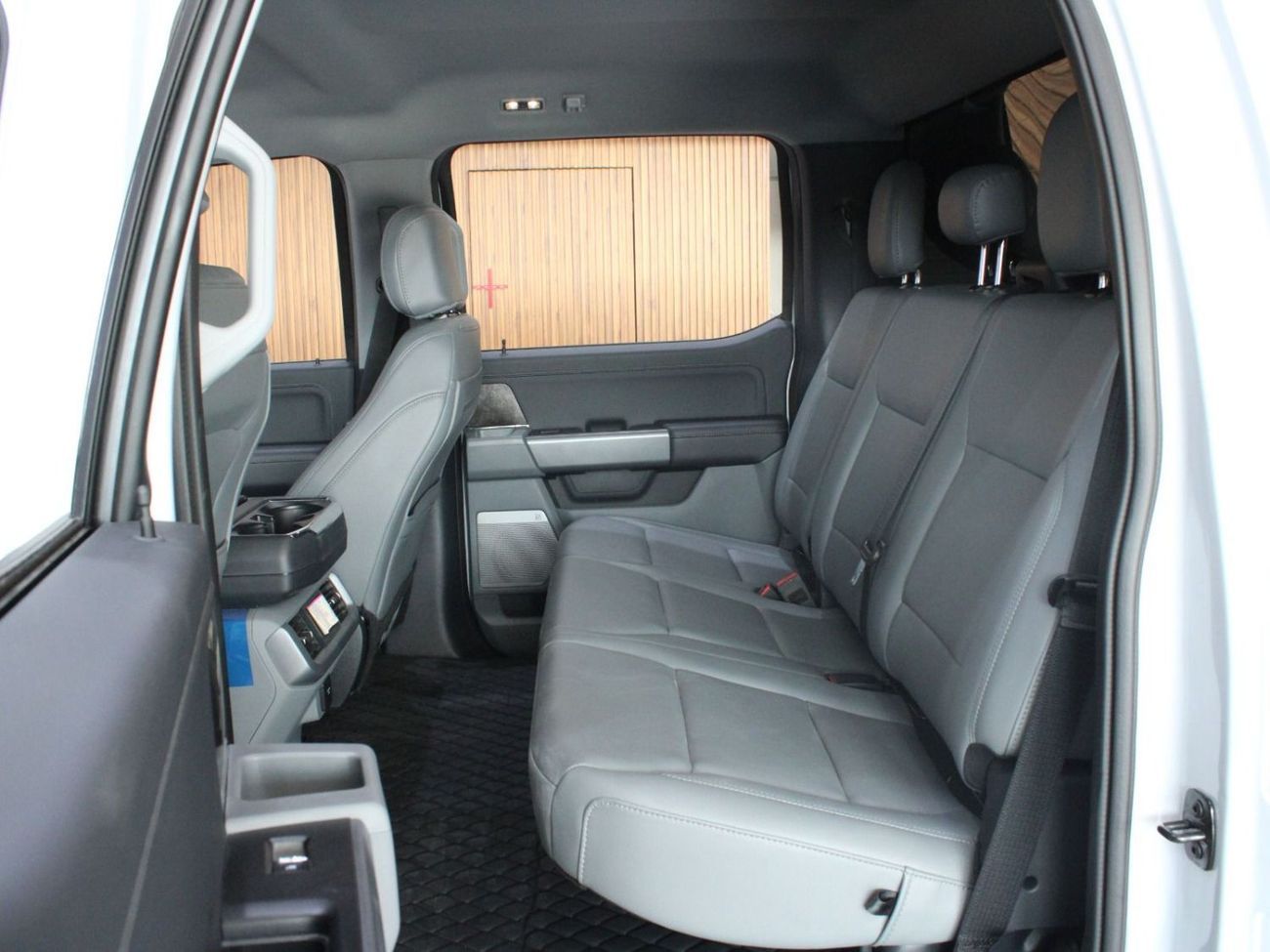 فورد إف 150 لايتنينج No Accidents New Car