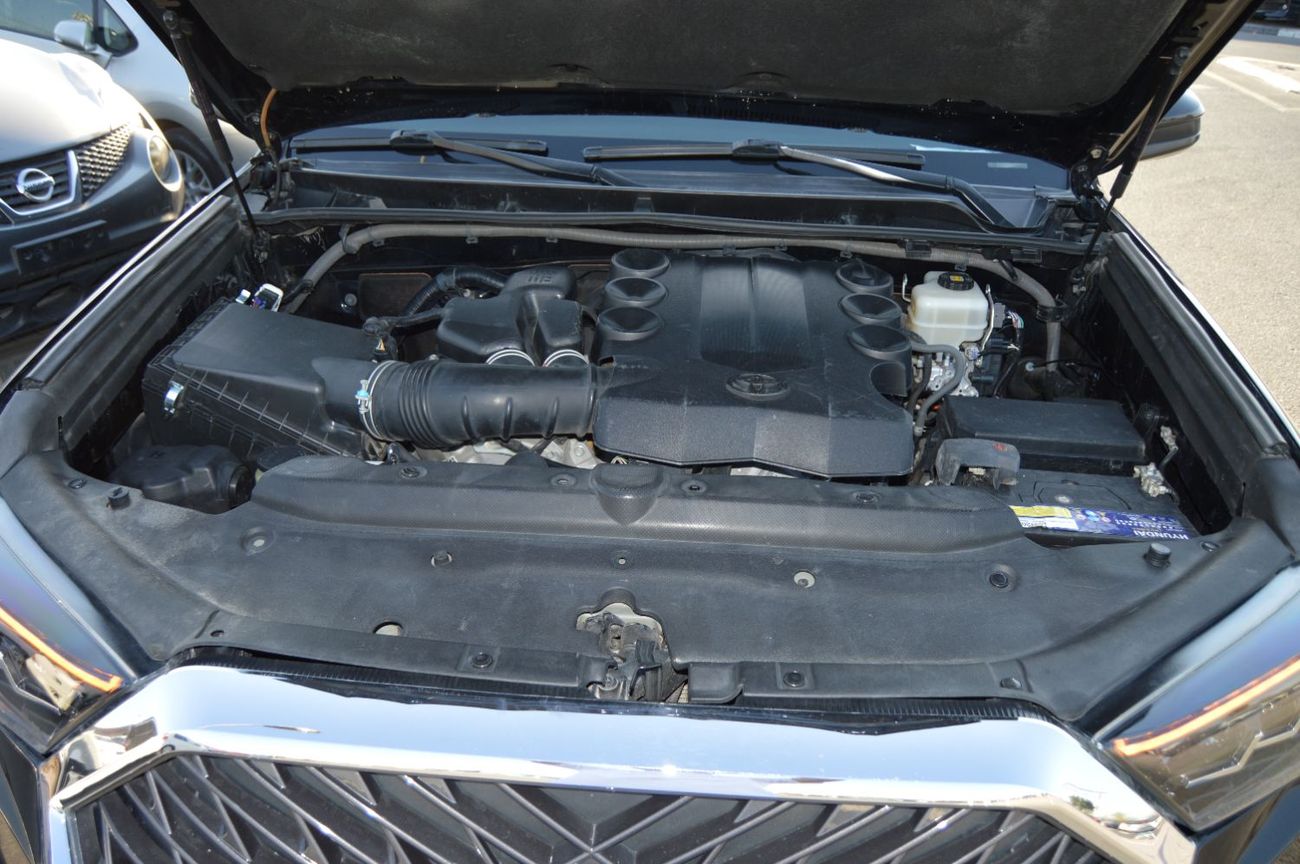 Toyota 4Runner Left Hand Drive Year: *2018* *SR5*  Engine: 4.0L/ V6