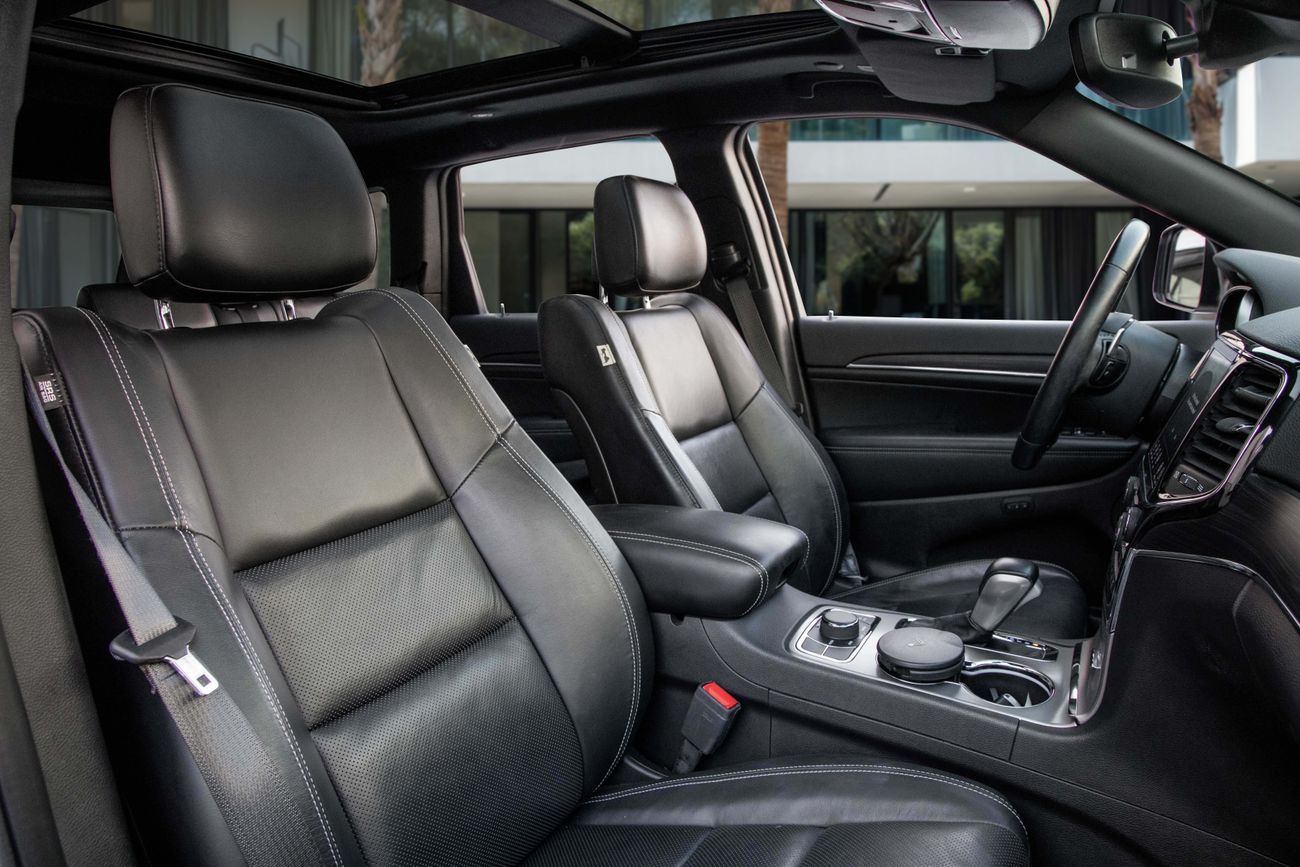 Jeep Grand Cherokee Grand Cherokee Limited | 2,057 P.M | 0% Downpayment | Agency Warranty 2026!