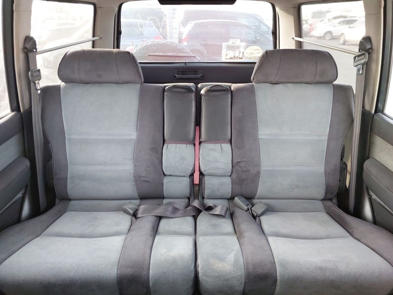 Toyota Land Cruiser TOYOTA LAND CRUISER SUV RHD 1994 MODEL 4.1 L DIESEL AUTOMATIC(PM02812)