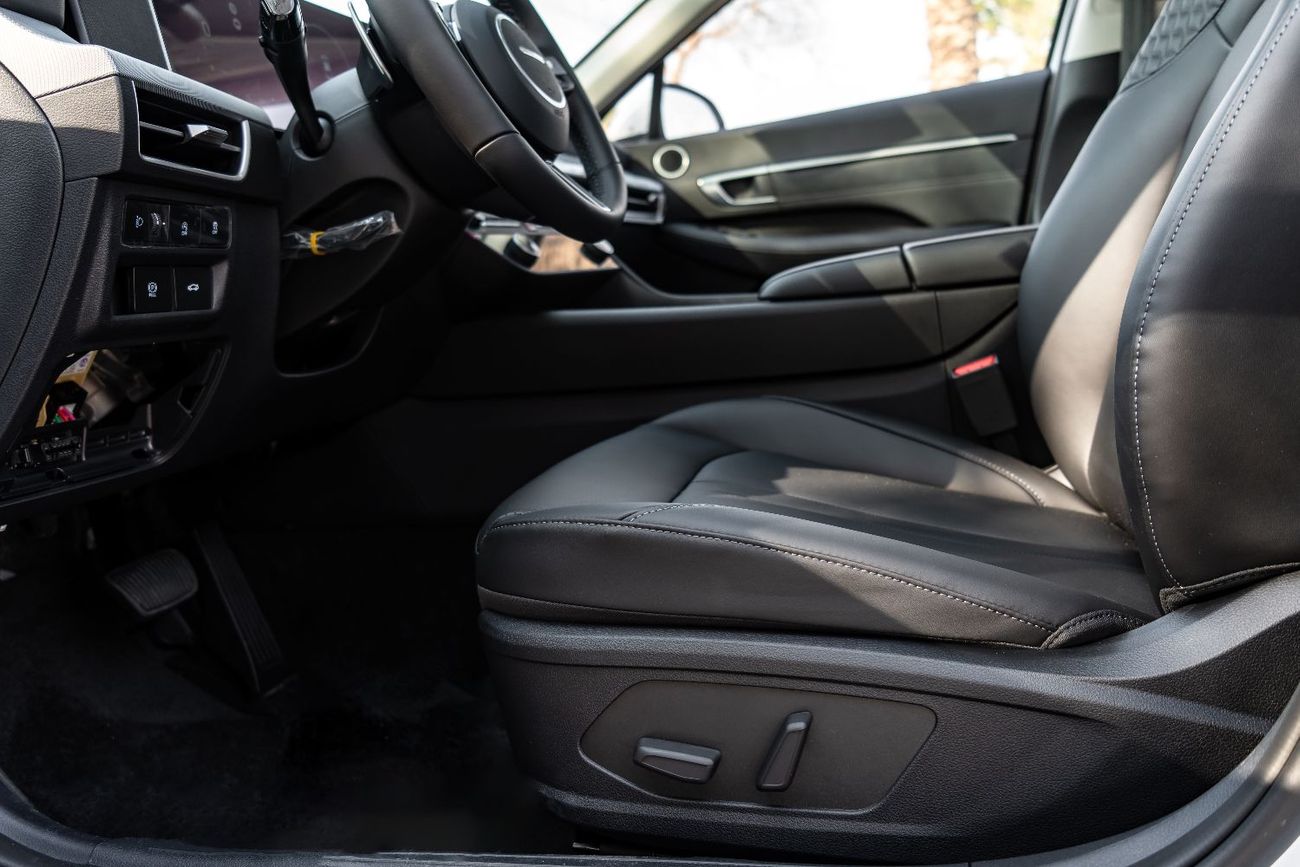 Hyundai Sonata 2025 HYUNDAI SONATA 1.5T PRO - PANORAMIC SUNROOF [ EXPORT ONLY ]