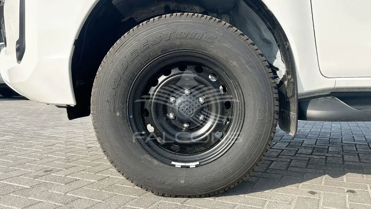 Toyota Hilux Toyota Hilux 2.7L P DC 4WD STANDARD 5MT 2025 • Petrol • Manual