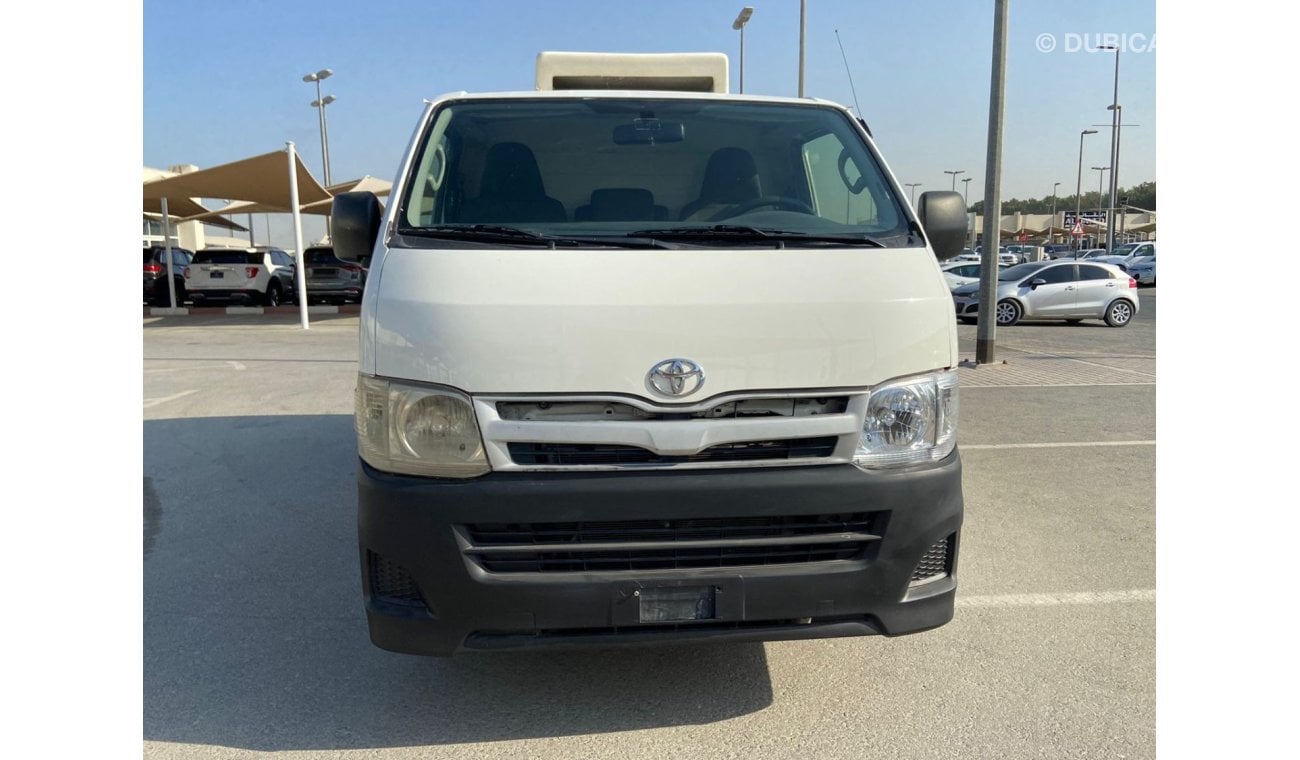 Toyota Hiace Toyota hiace 2013 chelr g cc good condition