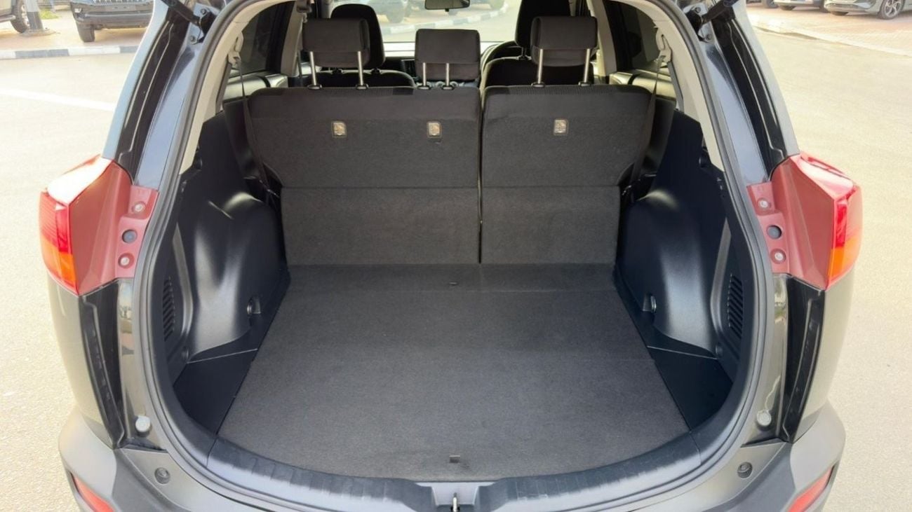 تويوتا راف ٤ -