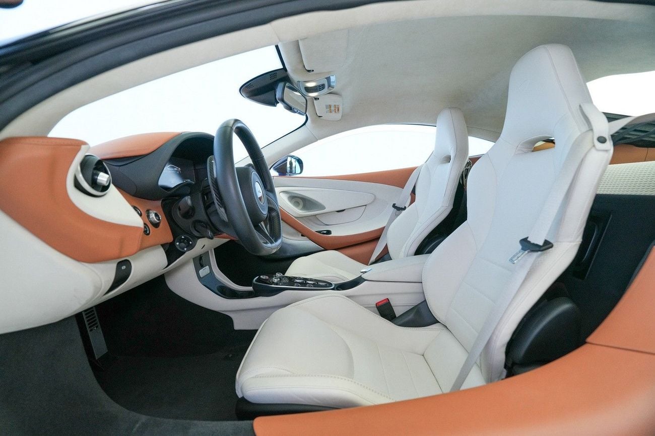 McLaren GT STD McLaren GT